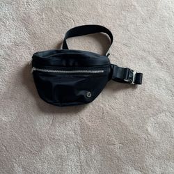 Lululemon City Adventurer Belt Bag