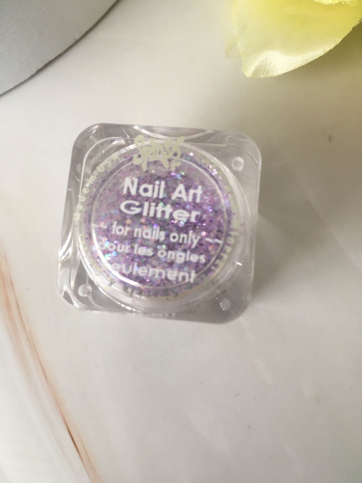 Nail Art Purple Glitter