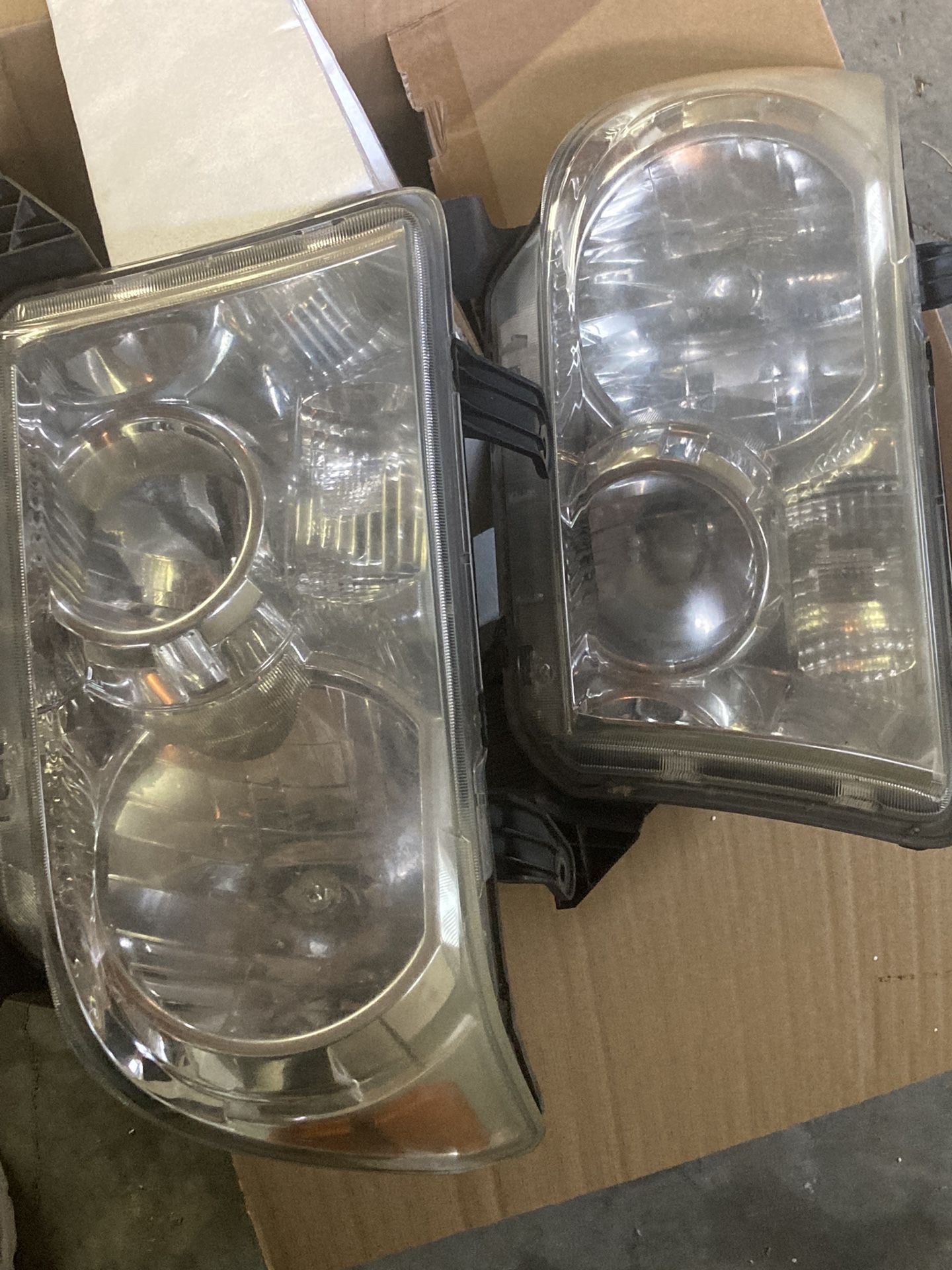 Toyota Tundra Headlights