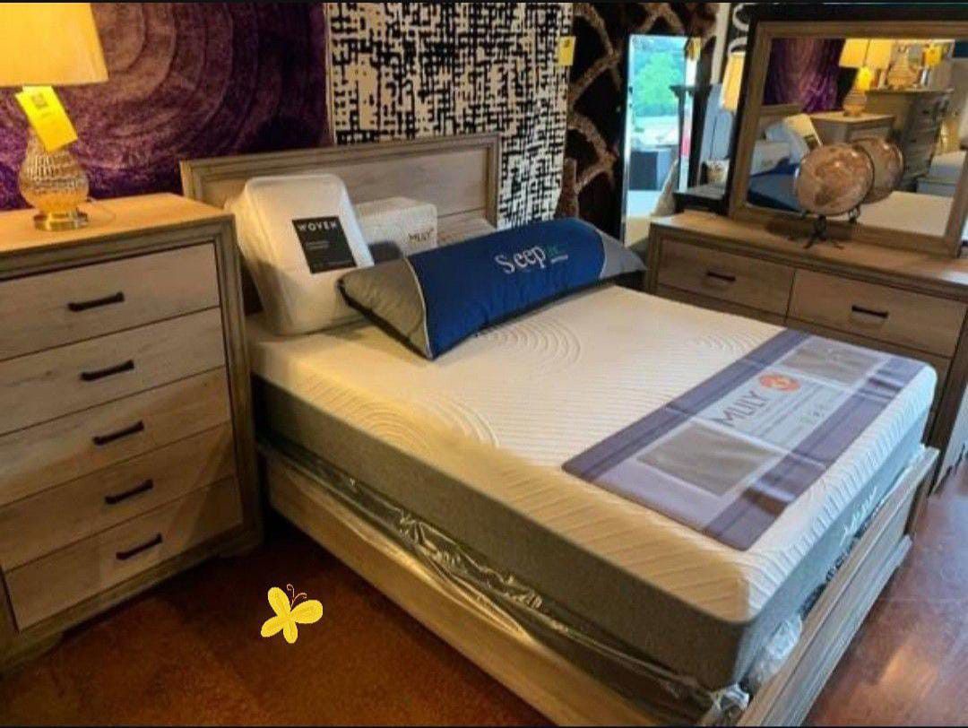 Brand New Bedroom Set Queen/King Bed Dresser Nightstand and Mirror Chest Options Lonan 