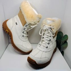 UGG Adirondack III Waterproof NEW White Cream Winter Boots Woman/Big Girl Size 5