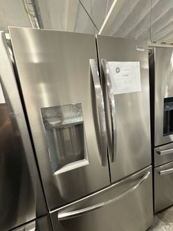 Frigidaire Stainless Steel French Door Refrigerator