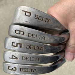 Delta Men’s Right Hand Golf Clubs