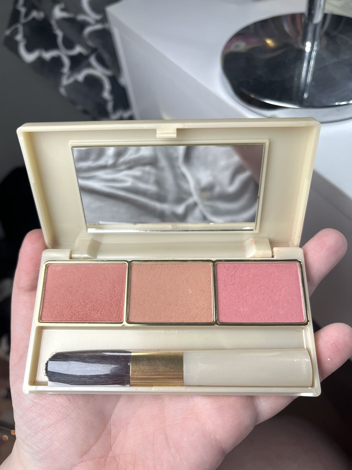 Estée Lauder Blush Trio Palette