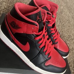 Air Jordan 1 Mid