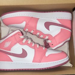 Air Jordan 1 Mid 