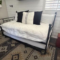 Twin Trundle Bed 