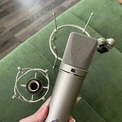 Neumann U 87 Ai Studio Condenser Microphone (Nickel, Made in Germany)
