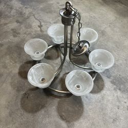 Chandelier 6-light With Frosted Globes