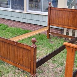 Twin XL Bedframe (Mismatch Parts)