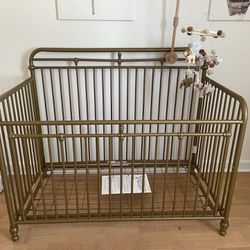 Baby crib 