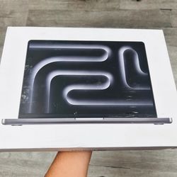 MacBook Pro 15” M4 16 ram 512GB