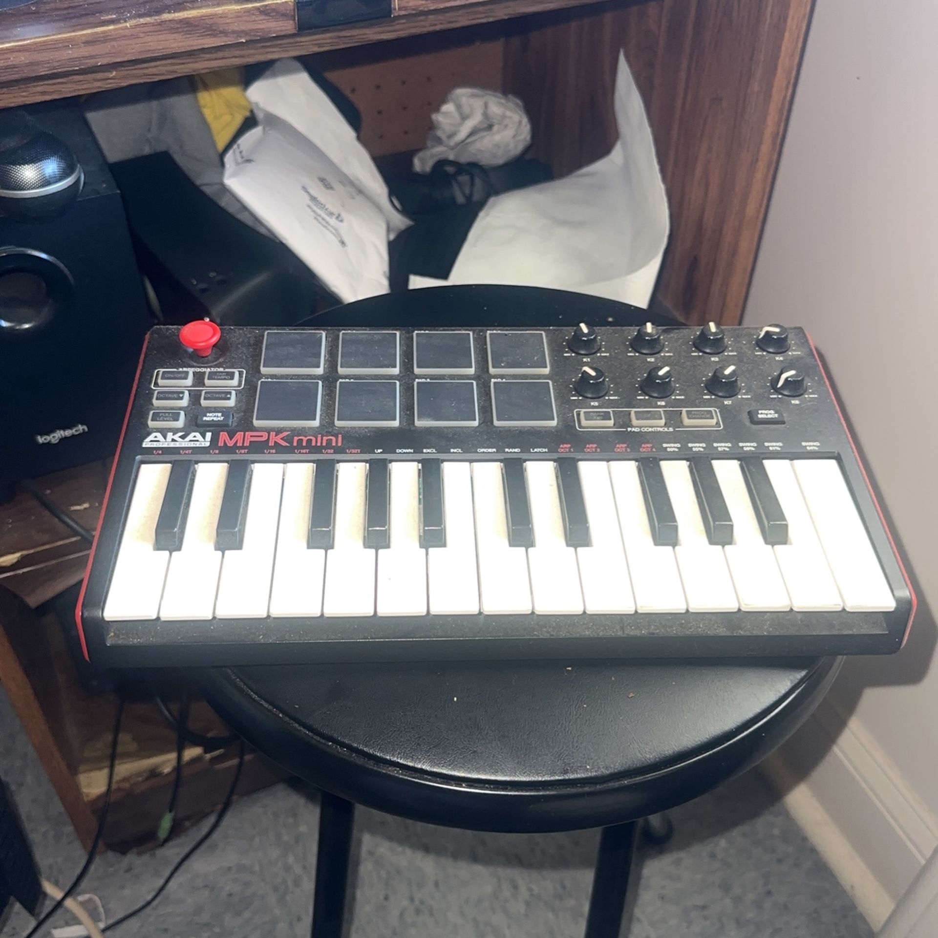 Akai MPK mini