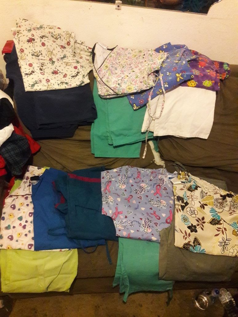 scrubs top & bottom size small