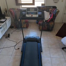 TR200 Treadmill