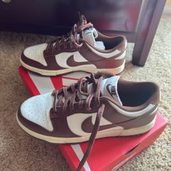 Nike Dunks Brown