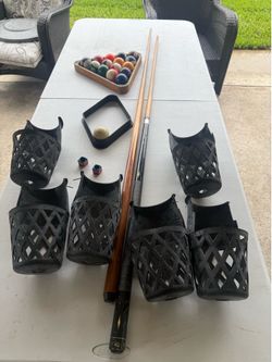 🎱 Pool Table Accessories Set – $25 🎱