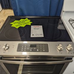 BRAND NEW slide in Range 