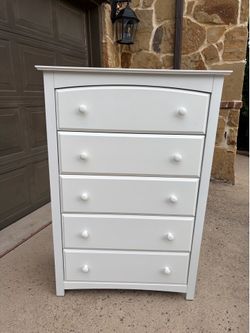 White 5-drawer tall dresser