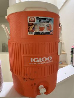 $15 igloo $10 Rubbermaid