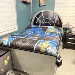 Xl Twin Mattress, Box Frame And Frame Sold As Set 