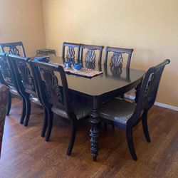 Dining set and entry table for sale