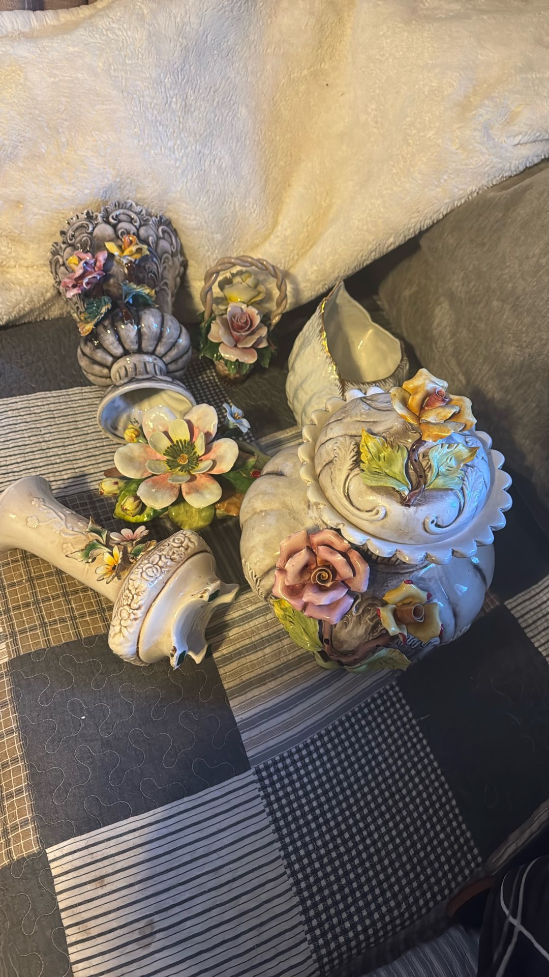 Capodi Monte Made In Italy  6 Pieces 130$