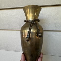 Vintage brass Vase Metal Tassels Bud Rustic Farmhouse Bouquet vase 