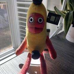 Wobbler Banana Plush Makeship