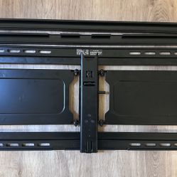 SANUS TV MOUNT 