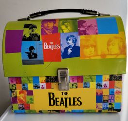THE BEATLES Dome Top Lunchbox Metal Tin