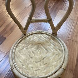 3-5 Year Old Similar To Poppii Chair 
