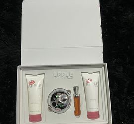 Perfume Set New Never Use 