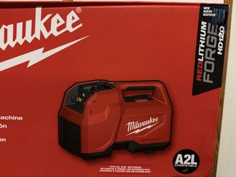 Milwaukee M18 Brushless Refrigerant Recovery Machine Kit with 12.0 forge battery and rapid charger