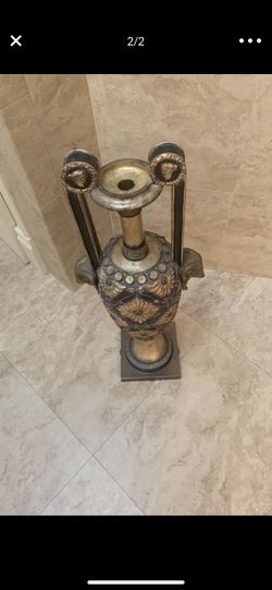 Candle holder
