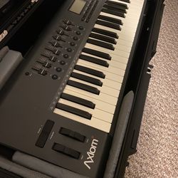 Axiom 61 Midi Keyboard 