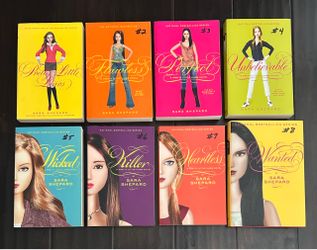 Pretty Little Liars - Very Good Condition