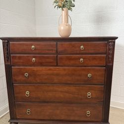 Ethan Allen Dresser