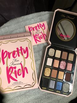 Too faced pretty rich eyeshadow palette