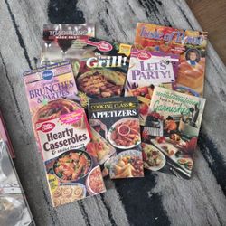 Cooking Books/ Magazines 8 Total