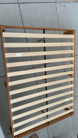 Queen bed bottom base