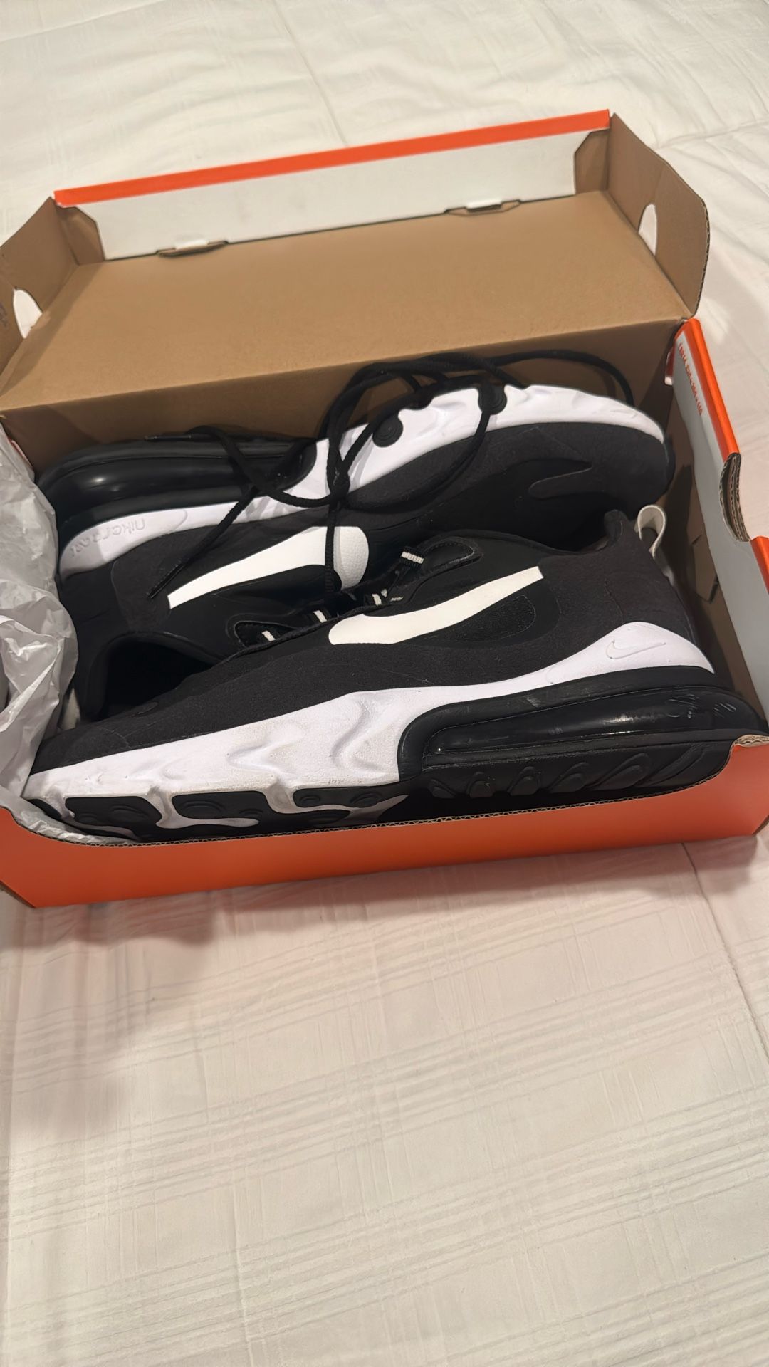Nike React 270s