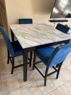 Dining table with 4 chairs
