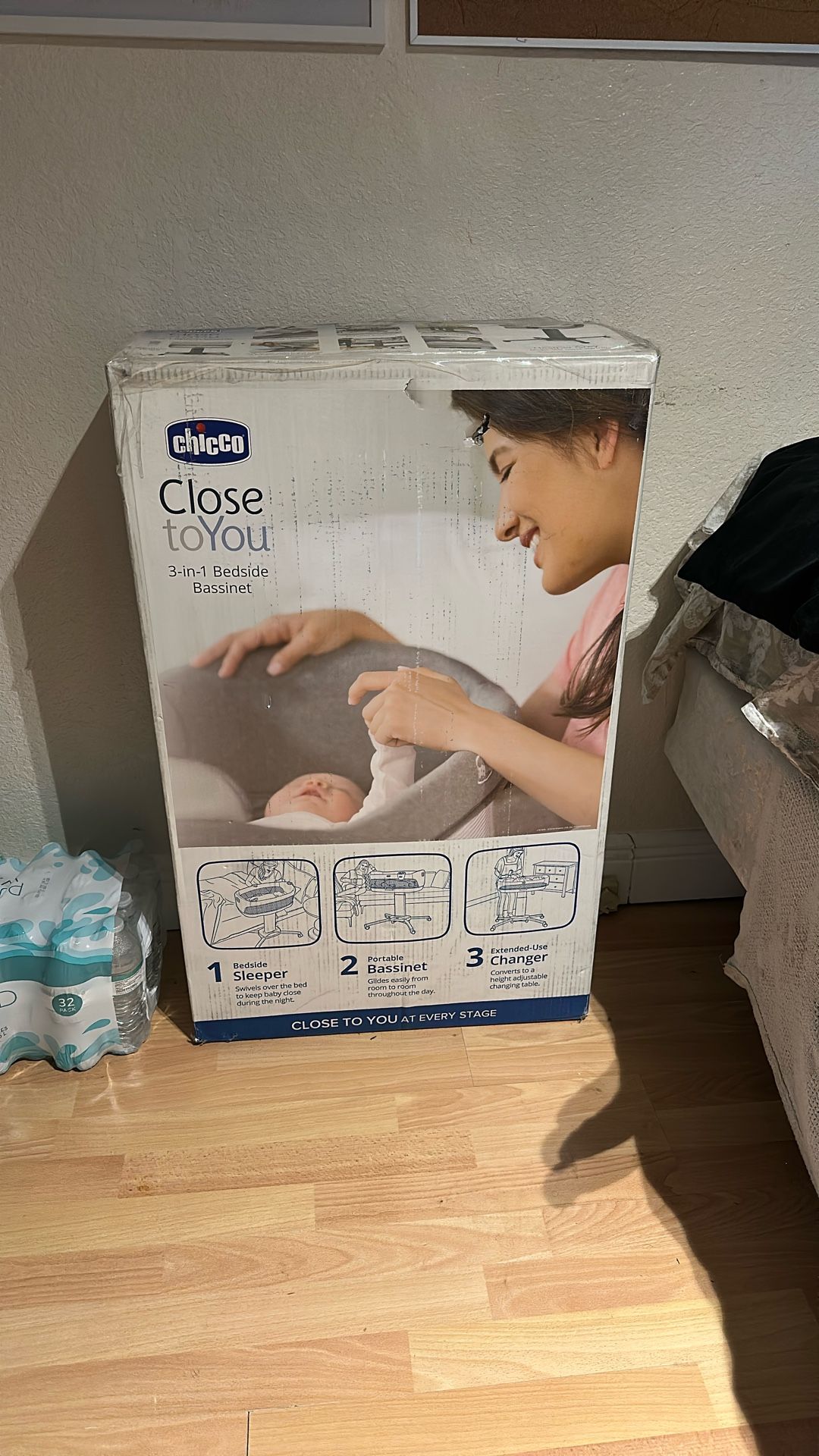 Chicco Close to You 3-in-1 Bedside Bassinet, Portable Newborn Bassinet with Wheels, Adjustable-Height Changing Table 