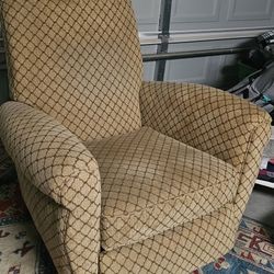 Recliner - Free