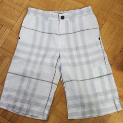 Burberry Boys White and Gray Checkered Shorts Oty 1