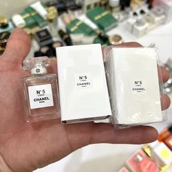 New Chanel N°5 Perfume 7.5 ml sealed