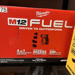 Milwaukee M18 Fuel Installation Drill Driver Kit 