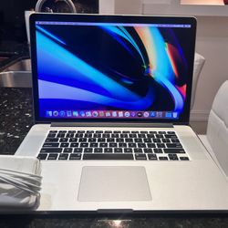 MacBook Pro Retina i7 15 Inch 