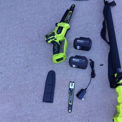 Brand new chainsaw with extension and two batteries $40